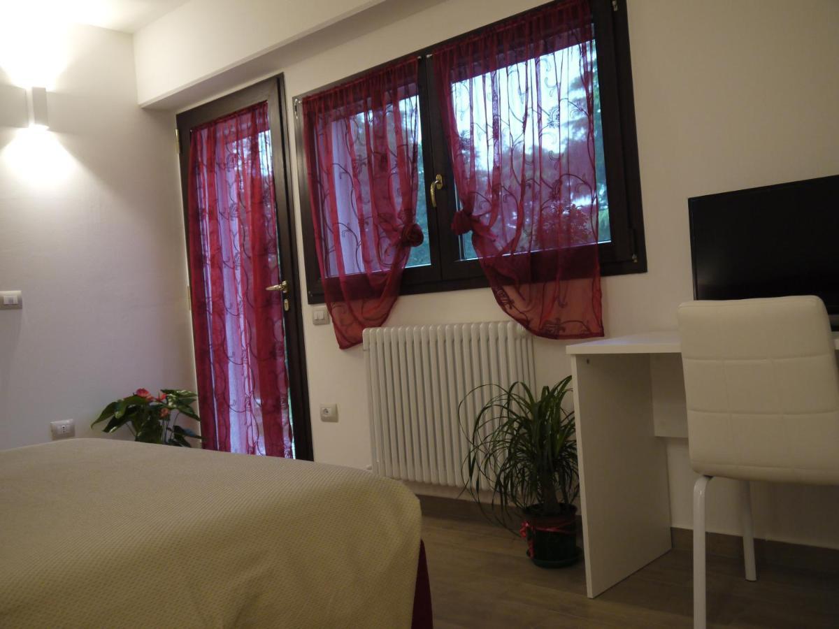 Bed and Breakfast "Cara Pace" In Collina Per Famiglie Montefiore Conca Exteriér fotografie